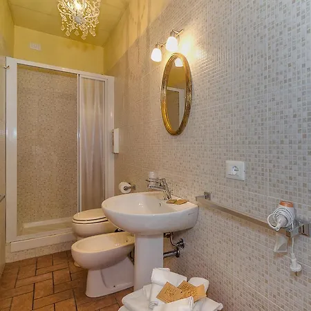 Galileo Hotel *