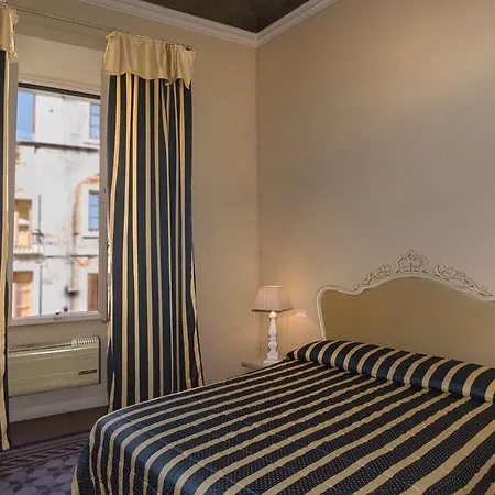 Galileo Hotel *